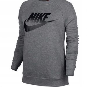 Women’s Nike Rally crewneck sweatshirt